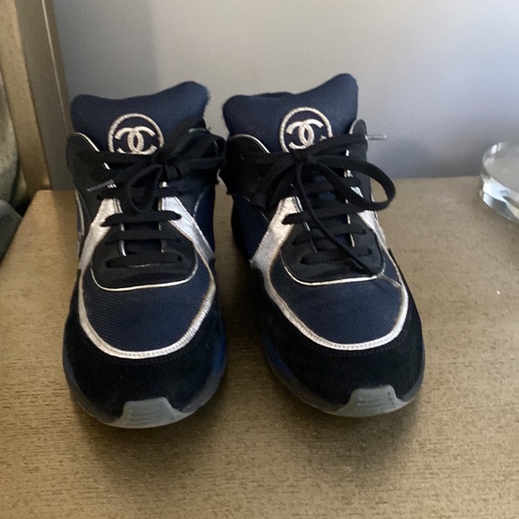 COPY - Chanel navy blue sneaker size 37 - Picture 2 of 5